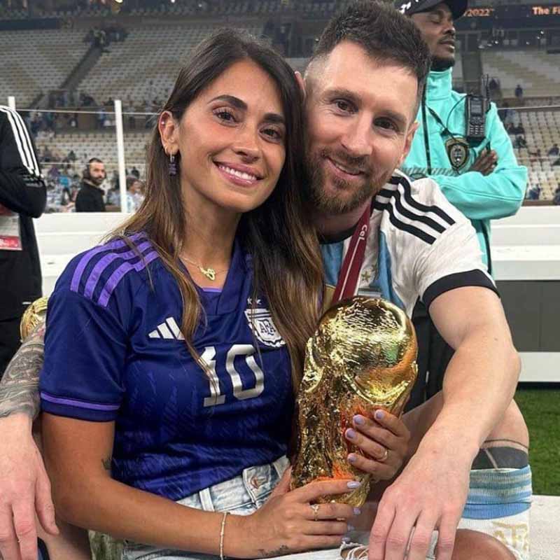 Chuyện tình của Messi và Roccuzzo