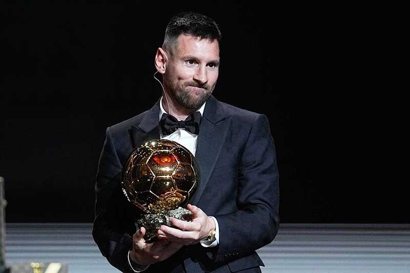 Messi có mấy quả bóng vàng?